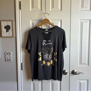 Dirtee Laundry | gray ripped moon phases short sleeve T shirt